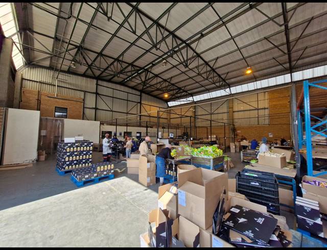 939M² WAREHOUSE TO LET IN JET PARK